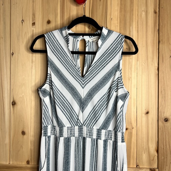 Monteau Los Angeles Women's Large Striped‎ Sleeveless V-Neck Jumpsuit Pockets - Picture 2 of 8